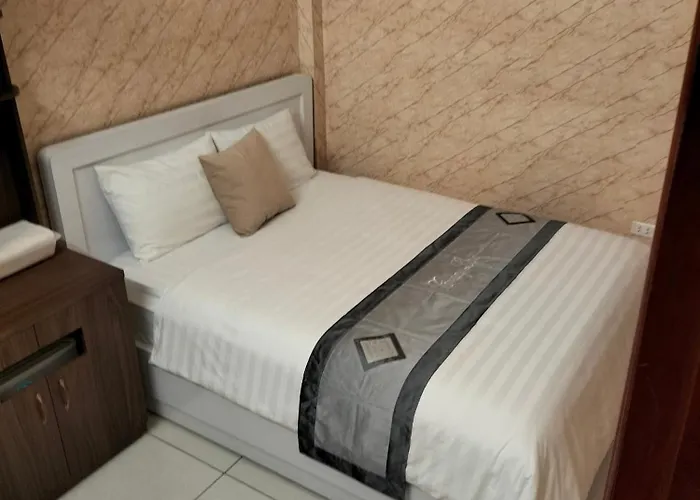 Roma Hotel Noi Bai airport